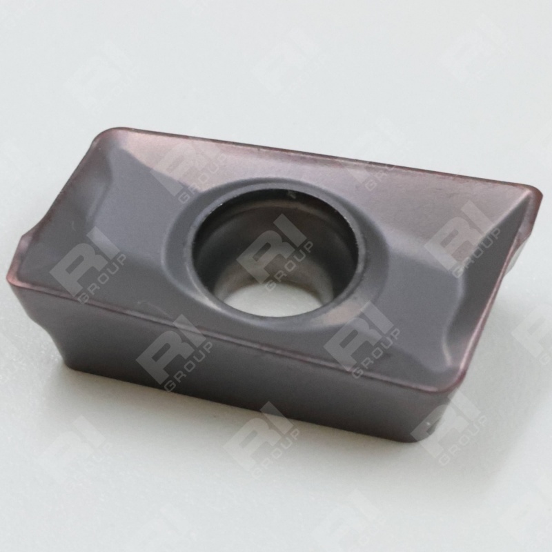 Фрезерная пластина APKT 11T304-PM YBG202 оригинал вид сверху